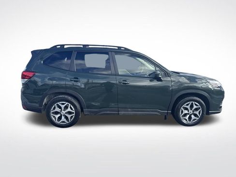Certified 2023 Subaru Forester Premium image 16