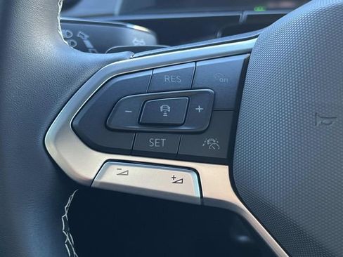 New 2026 Volkswagen Atlas Cross Sport SE FWD image 15