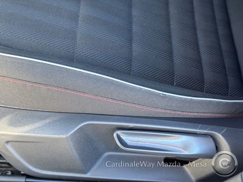 Used 2019 Volkswagen Jetta GLI image 21