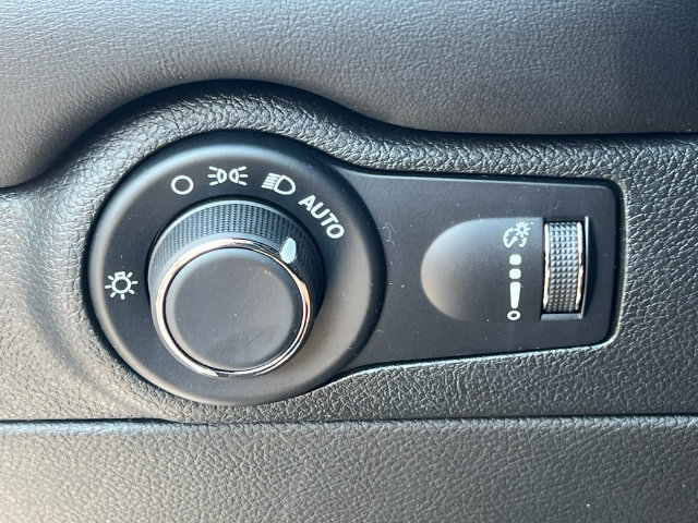 Used 2025 Dodge Durango R/T AWD/4WD image 21
