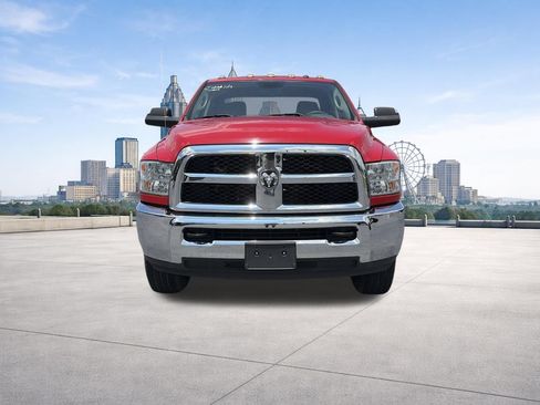 Used 2018 RAM 2500 Tradesman w/ Chrome Appearance Group AWD/4WD image 8