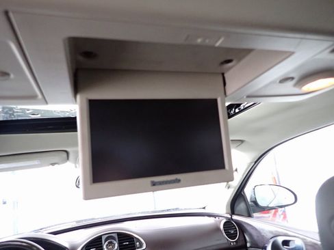 Used 2017 Buick Enclave Premium w/ Experience Buick Package image 6