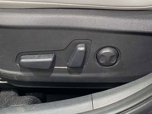 Used 2023 Hyundai Kona Limited w/ Cargo Package AWD/4WD image 18