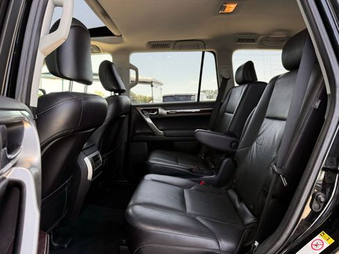 Used 2017 Lexus GX 460 Premium AWD/4WD image 19
