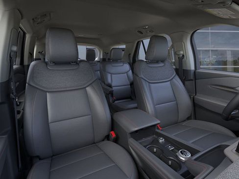 New 2026 Ford Explorer Active w/ Active Comfort Package image 10