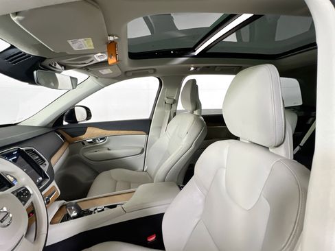 Used 2022 Volvo XC90 T8 Inscription Expression image 21