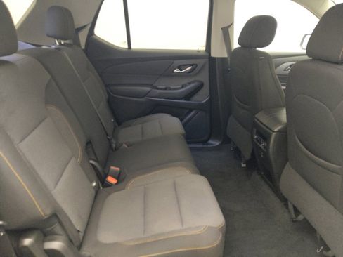 Used 2021 Chevrolet Traverse LS FWD image 19
