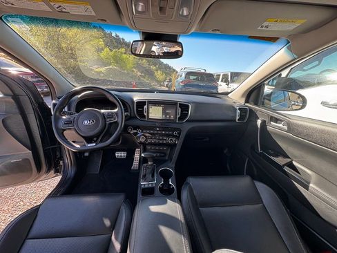 Certified 2017 Kia Sportage SX image 4