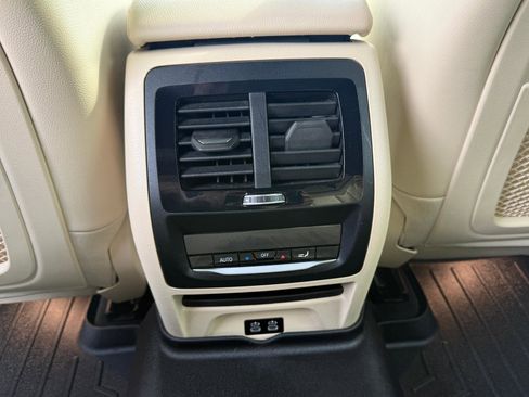 Used 2022 BMW X4 xDrive30i w/ Convenience Package image 27