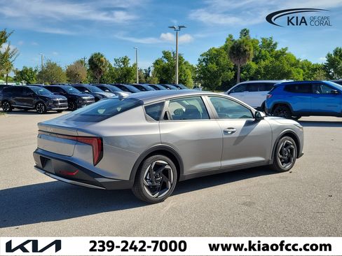 New 2026 Kia K4 EX FWD image 6