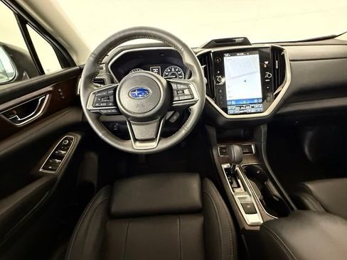 Used 2025 Subaru Ascent Touring w/ Popular Package #2 AWD/4WD image 32