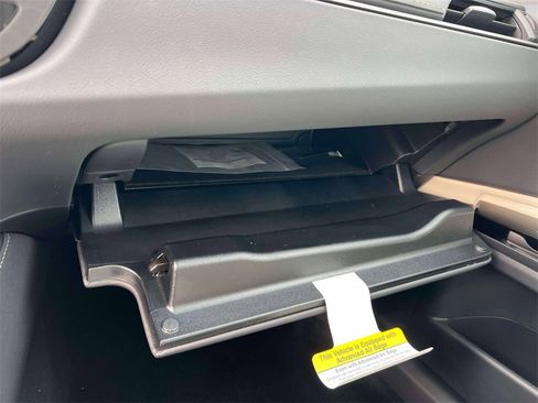 New 2025 Lexus ES 350 w/ Premium Package image 31