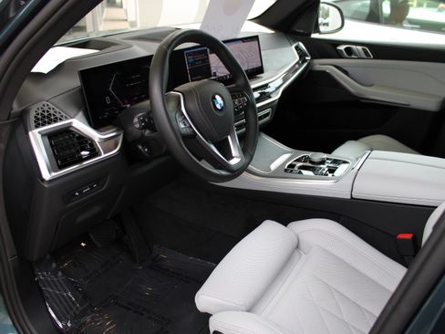 Used 2026 BMW X5 xDrive40i AWD/4WD image 16