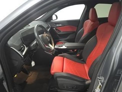 Used 2025 BMW X2 xDrive28i AWD/4WD image 5