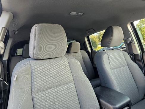 Used 2021 Toyota Tacoma SR image 3