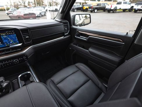 New 2026 Chevrolet Silverado 1500 RST w/ Dark Appearance Package image 26