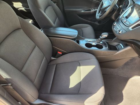 Used 2024 Chevrolet Malibu LT FWD image 15