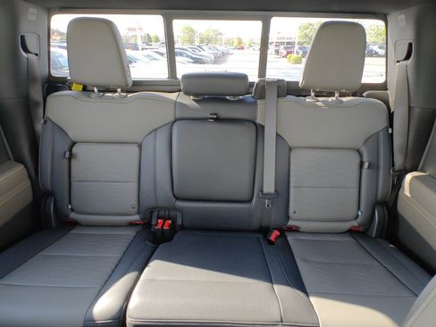 Used 2024 Chevrolet Silverado 1500 ZR2 w/ ZR2 Bison Edition image 21