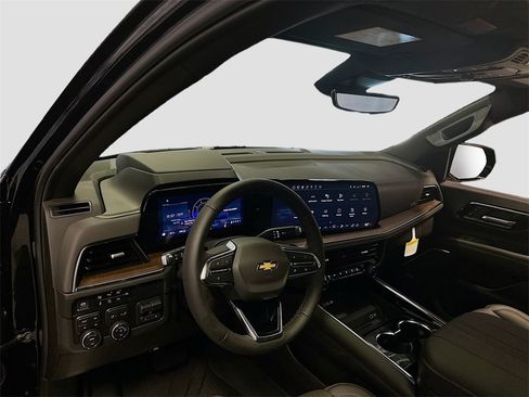 New 2025 Chevrolet Tahoe High Country image 10