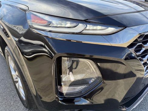 Used 2019 Hyundai Santa Fe SE image 15