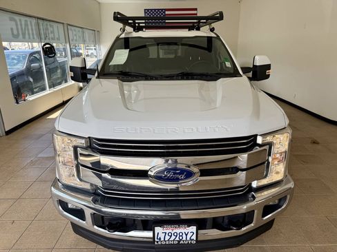 Used 2018 Ford F250 Lariat AWD/4WD image 2