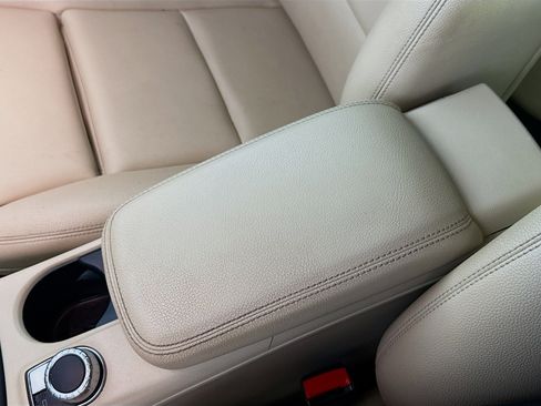 Used 2019 Mercedes-Benz GLA 250 image 18