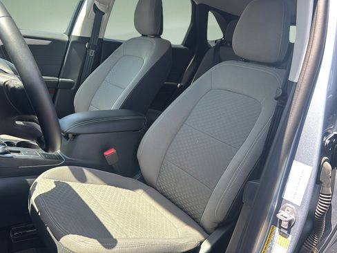 Used 2022 Ford Escape SE w/ SE Sport Appearance Package FWD image 10