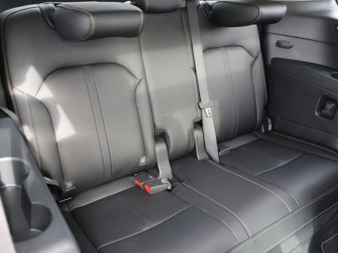 Used 2024 MAZDA CX-90 3.3 Turbo w/ Premium Package image 13