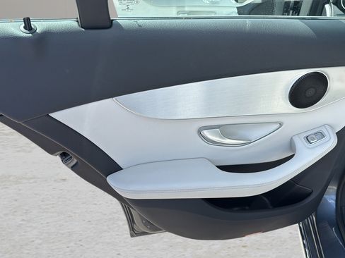 Used 2018 Mercedes-Benz C 300 4MATIC Sedan image 14