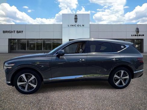 Used 2022 Genesis GV80 2.5T w/ Advanced Package 02 AWD/4WD image 3