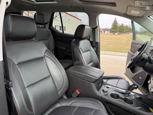 Used 2018 Chevrolet Traverse Premier w/ Redline Edition image 35