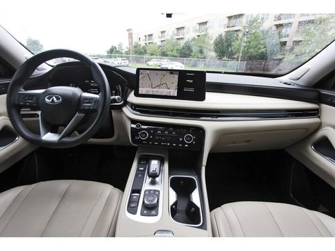 Used 2023 INFINITI QX60 Sensory w/ Vision Package AWD/4WD image 10