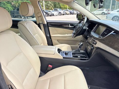 Used 2015 Hyundai Equus Signature RWD image 30