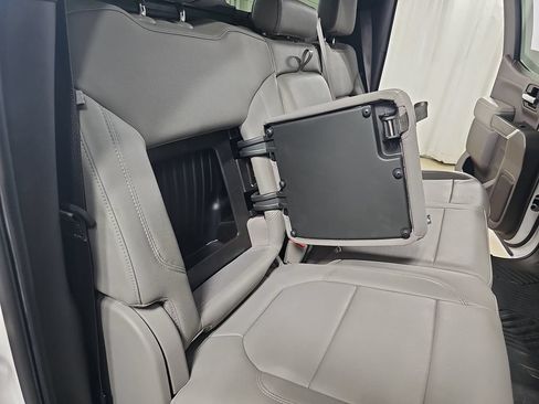 Certified 2022 Chevrolet Silverado 1500 LTZ w/ LTZ Premium Package AWD/4WD image 15