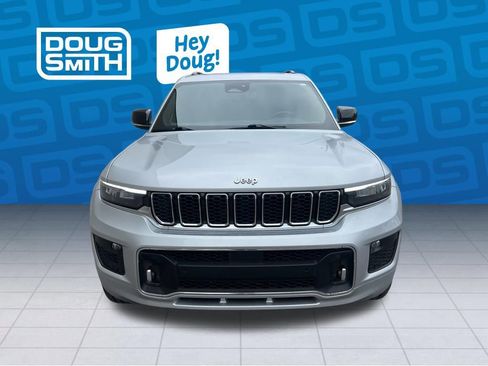 Certified 2021 Jeep Grand Cherokee L Overland w/ Luxury Tech Group IV AWD/4WD image 8