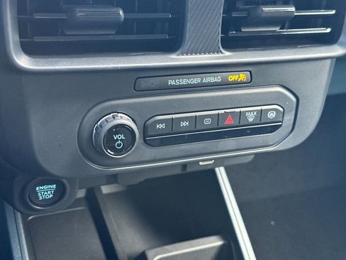 New 2025 Ford Maverick XLT w/ Black Appearance Package image 20