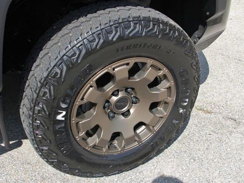 Used 2024 Toyota Tacoma 4x4 Double Cab Hybrid image 20