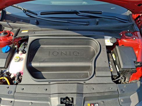Certified 2024 Hyundai Ioniq 6 SE AWD/4WD image 29