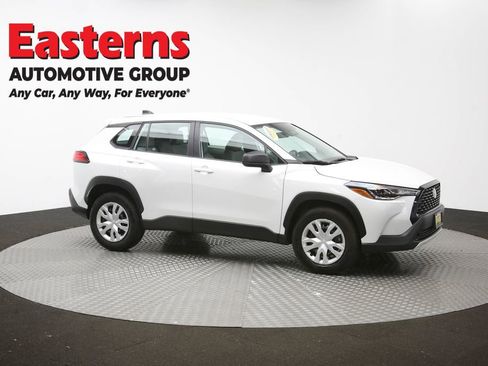Used 2024 Toyota Corolla Cross L AWD/4WD image 46