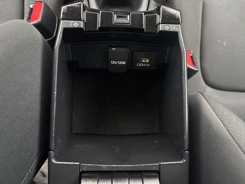 Used 2021 Toyota Corolla LE w/ Carpet Mat Package (TMS) image 34