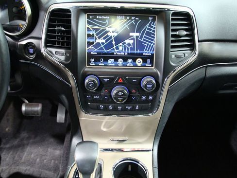 Used 2017 Jeep Grand Cherokee Limited w/ Luxury Group II image 20