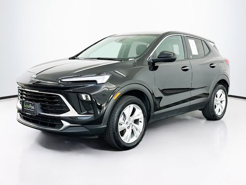 Used 2025 Buick Encore GX Preferred AWD/4WD image 3
