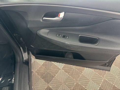 Used 2019 Hyundai Santa Fe SE FWD image 22