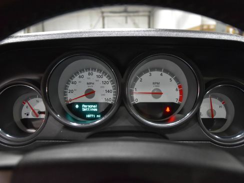 Used 2009 Dodge Challenger R/T RWD image 20
