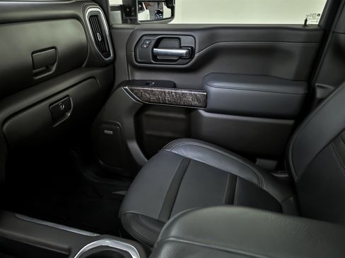 Used 2021 GMC Sierra 2500 Denali w/ Denali Ultimate Package image 37