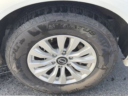 Used 2024 Nissan Armada SV image 12