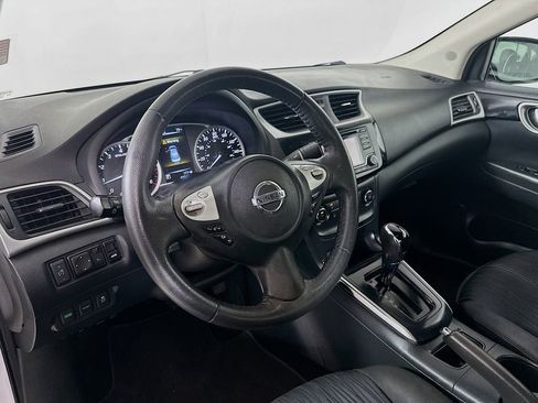 Used 2017 Nissan Sentra SV FWD image 10