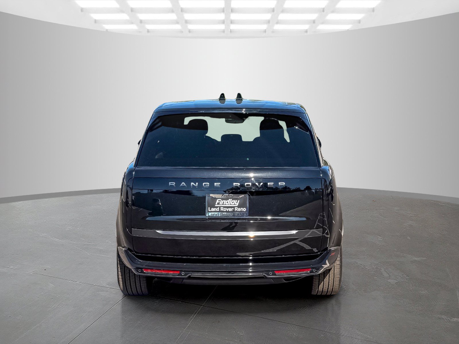 New 2026 Land Rover Range Rover Long Wheelbase SE AWD/4WD image 4