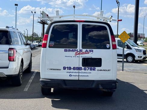 Used 2006 Chevrolet Express 1500 RWD image 5