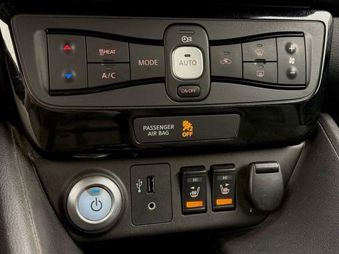 Used 2019 Nissan Leaf SL w/ SL Technology Package image 17